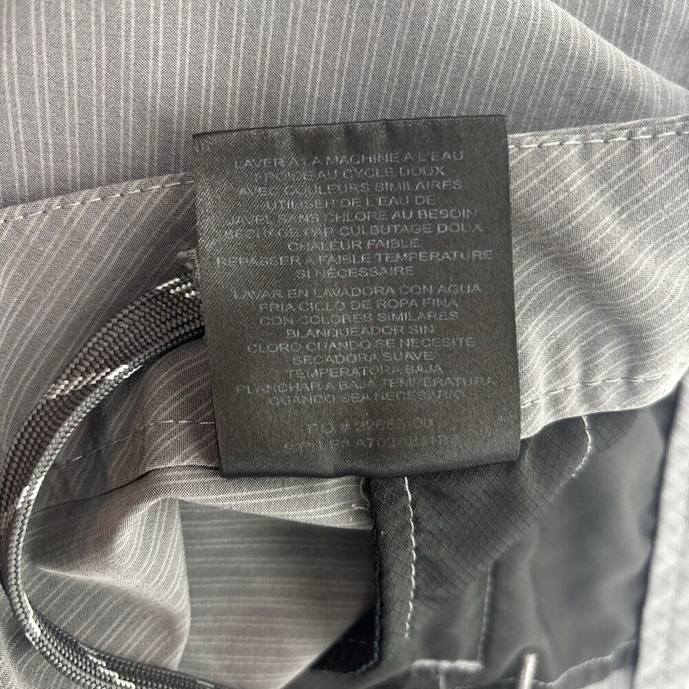 Hang Ten Men's Size 40 Grey Light Stripe Athletic Short‎ Flat Front - Picture 15 of 15
